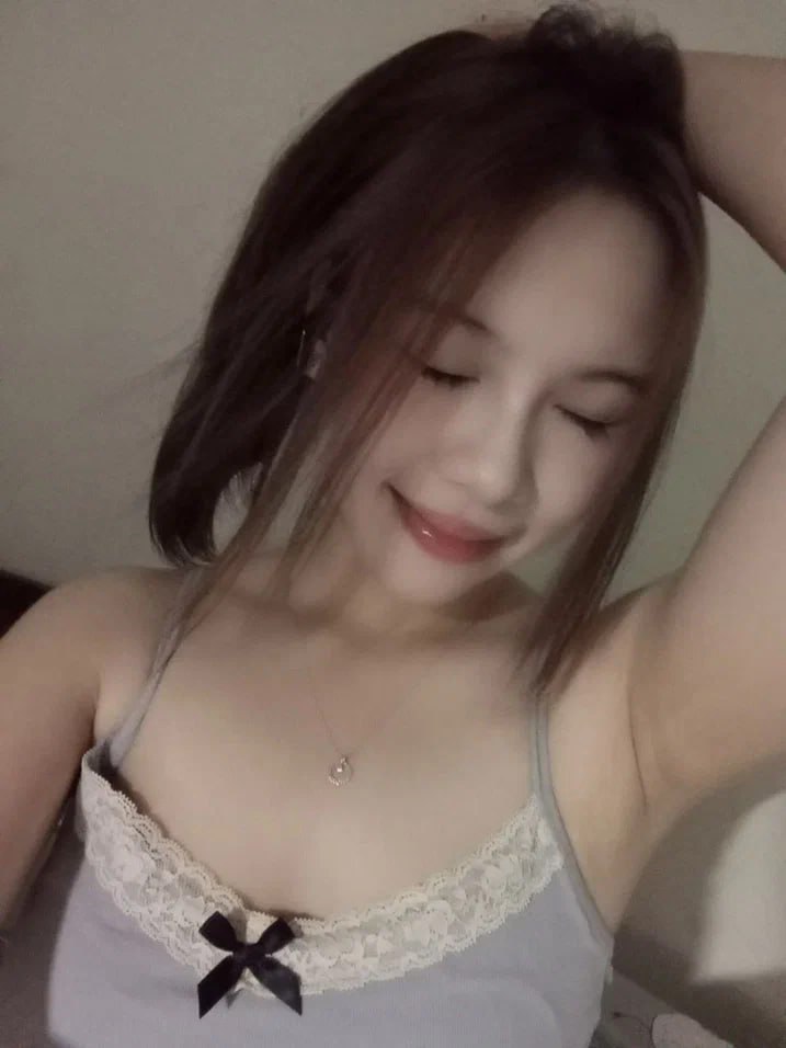 Bố Người chồng say mê trước nàng dâu vú ngon dâm đãng
